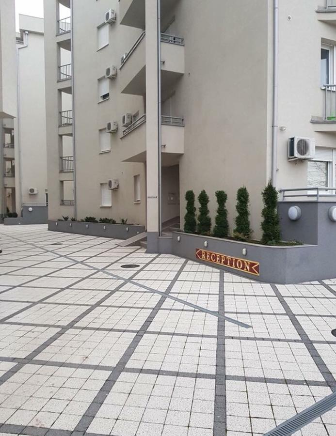 Holiday Wing Apartment 2 야고디나 외부 사진