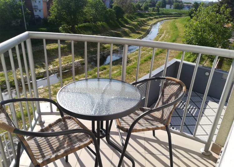 Holiday Wing Apartment 2 야고디나 외부 사진